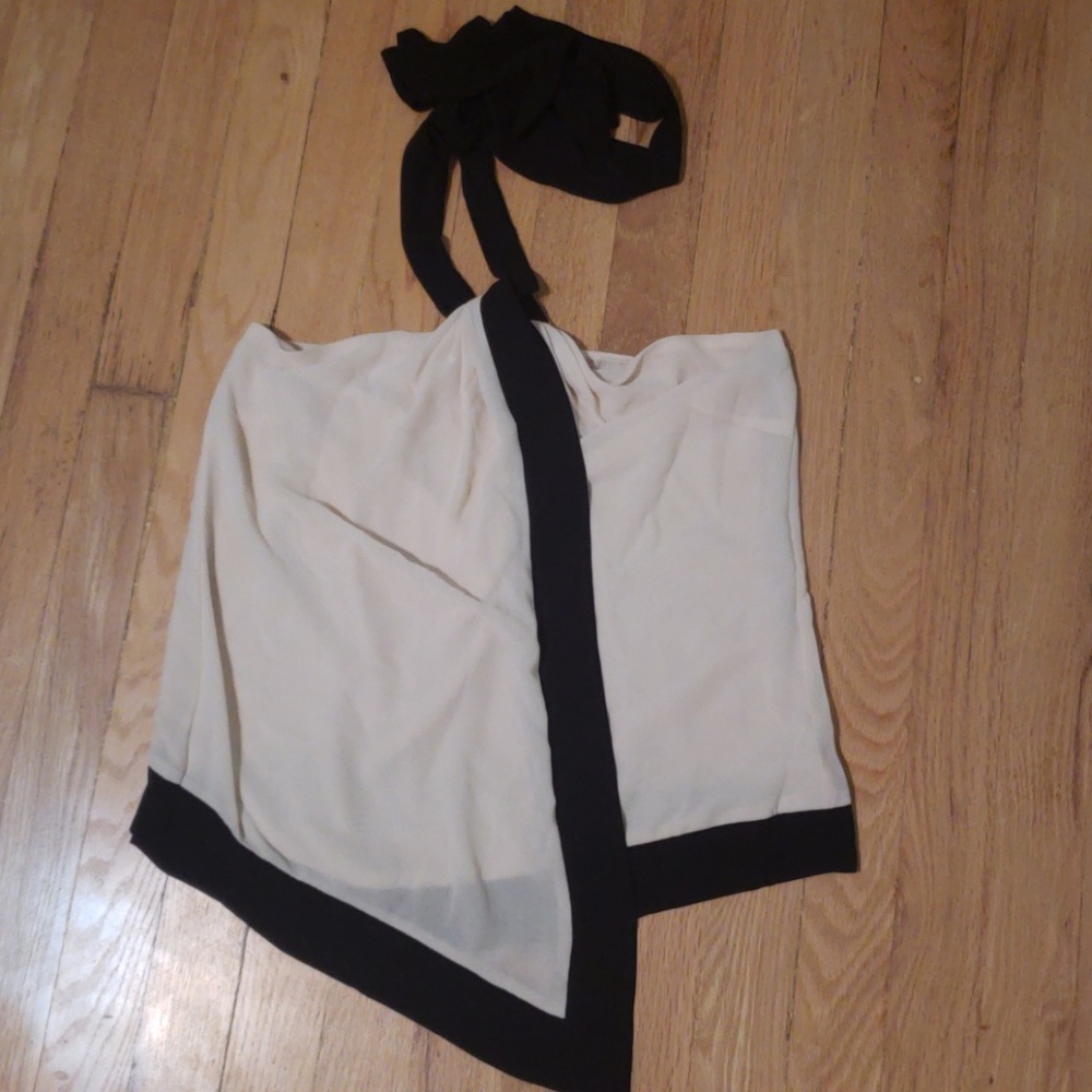 Flowy halter